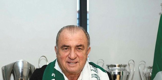 Fatih Terim Panathinaikos’a imzayı attı