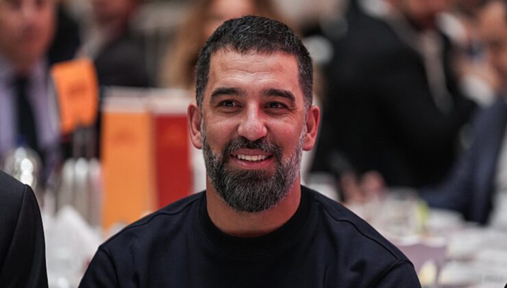 Arda Turan’dan çarpıcı açıklamalar! ’Türk futbolunda bir şeyleri değiştirmek istiyorum’