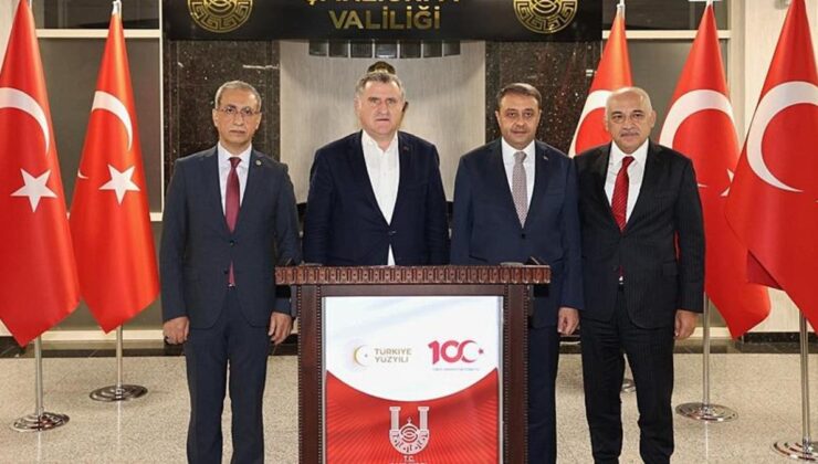 Bakan Bak’tan valiye ziyaret