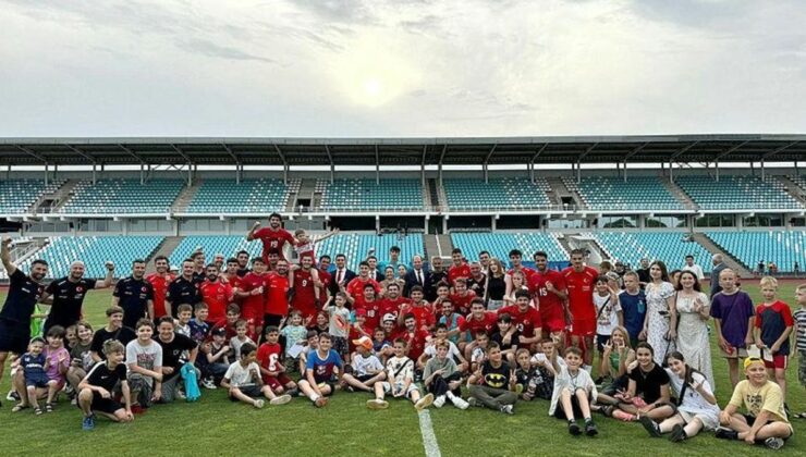 U19’lar 3’te 3’le şampiyon