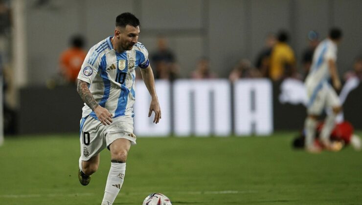 Messi mi, Sanchez mi?