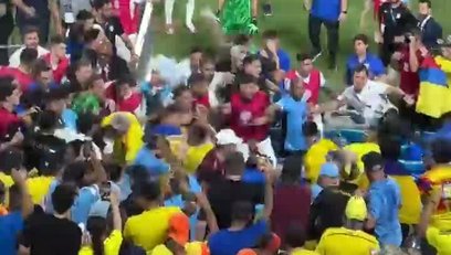 Darwin Nunez taraftarlarla yumruklaştı! İşte o anlar