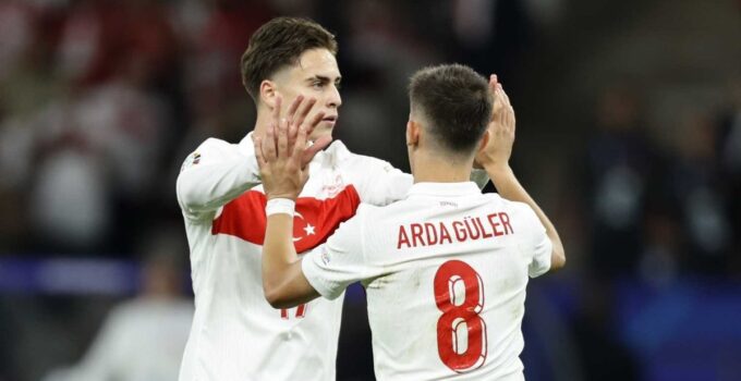 Arda Güler ve Kenan Yıldız yeni formaları tanıttı!