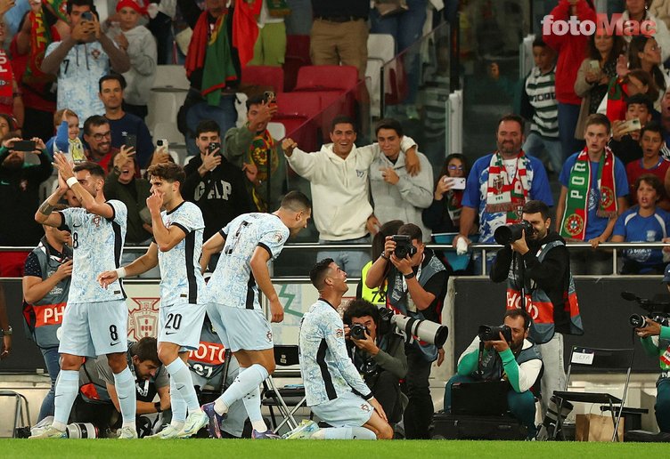 Cristiano Ronaldo tarihe geçti! Yere yığılıp hüngür hüngür ağladı