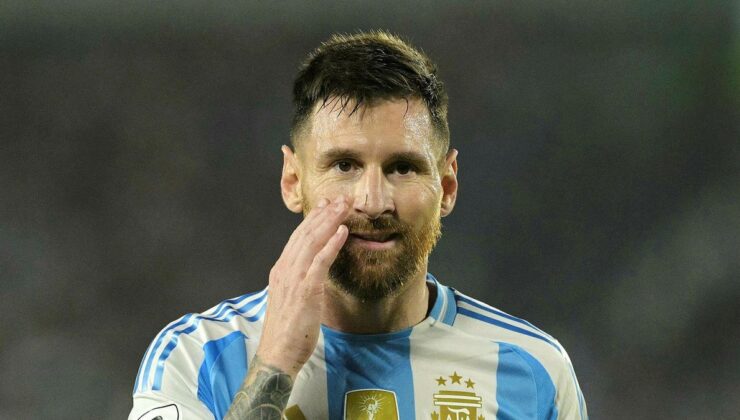 Lionel Messi tüm zamanların en iyi futbolcusu seçildi