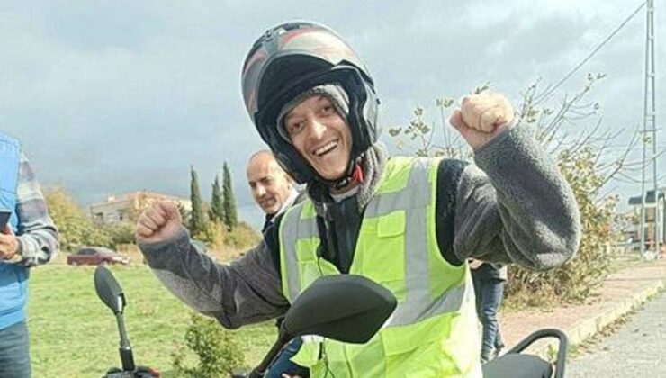 Mesut Özil ehliyet sınavına girdi!