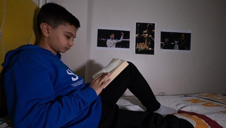 Arda Güler’den hayranı ampute futbolcu Kerem’e imzalı forma sürprizi