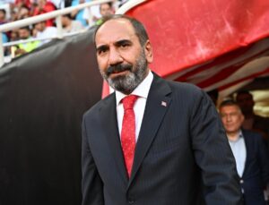 TFF Başkanvekili Mecnun Otyakmaz’dan flaş açıklama: Fenerbahçe-Galatasaray rekabeti vahşi…