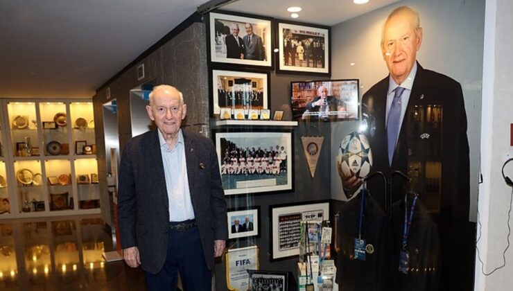 TFF Müzesi’nde Şenes Erzik Köşesi açıldı